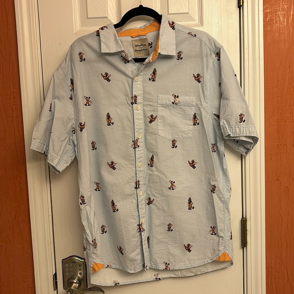 Men’s size Large Disney Parks Tommy Bahama button up